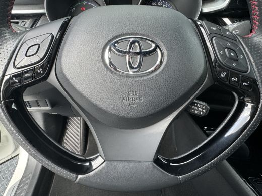 Toyota C-HR 1.8 Hybrid GR-Sport / bi tone | LED | Apple Carplay/Android Auto | 10 jr GARANTIE | Prijs Rijklaar!! ActivLease financial lease