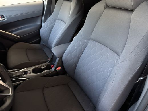 Toyota Corolla Cross HYBRID 140 2025 STYLE STOEL/STUUR VERW. ELEK.KLEP LED KEYLESS CARPLAY NAVI CAMERA ADAP CRUISE PDC ActivLease financial lease