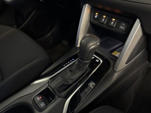 Toyota Corolla Cross HYBRID 140 2025 STYLE STOEL/STUUR VERW. ELEK.KLEP LED KEYLESS CARPLAY NAVI CAMERA ADAP CRUISE PDC ActivLease financial lease