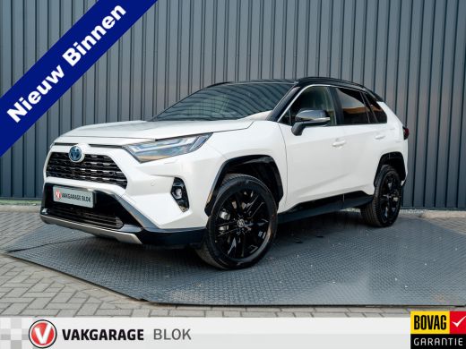 Toyota RAV4 2.5 Hybrid AWD Style/ Bi-Tone | Stoel & Stuur verw. | 19'' | Camera | Elk A-klep | Keyless | Prij... Toyota RAV4 2.5 Hybrid AWD Style/ Bi-Tone | Stoel & Stuur verw. | 19'' | Camera | Elk A-klep | Keyless | Prij...