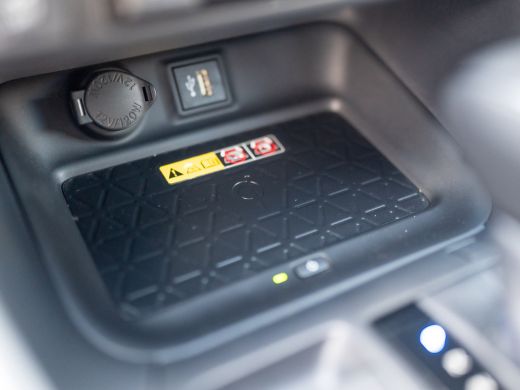 Toyota RAV4 2.5 Hybrid Business Plus | Nwe Model | Elk. A-klep | Keyless | Stoelverwarming | Camera | PDC V&A... ActivLease financial lease