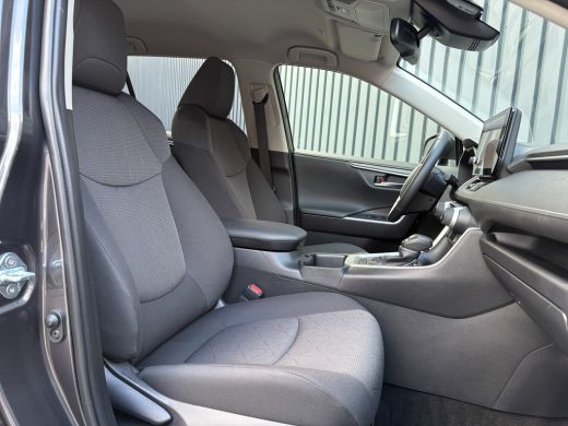 Toyota RAV4 2.5 Hybrid Business Plus | Nwe Model | Elk. A-klep | Keyless | Stoelverwarming | Camera | PDC V&A... ActivLease financial lease