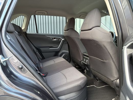 Toyota RAV4 2.5 Hybrid Business Plus | Nwe Model | Elk. A-klep | Keyless | Stoelverwarming | Camera | PDC V&A... ActivLease financial lease