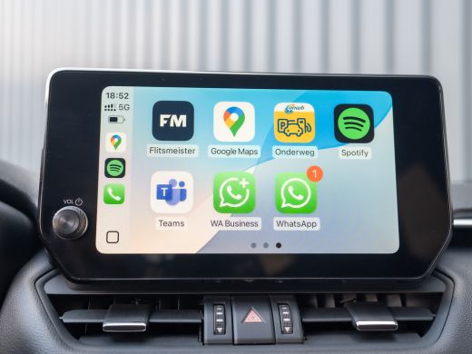 Toyota RAV4 2.5 Hybrid Business Plus | Nwe Model | Elk. A-klep | Keyless | Stoelverwarming | Camera | PDC V&A... ActivLease financial lease