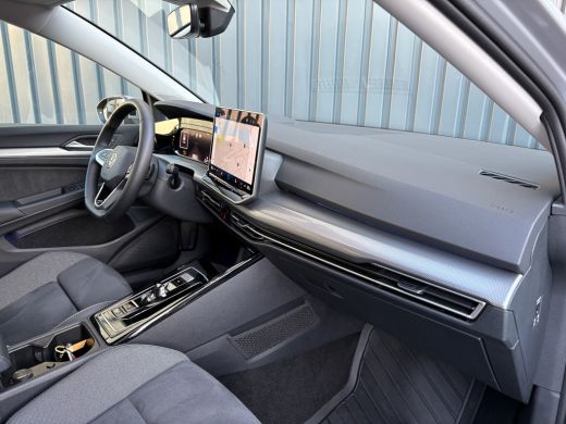 Volkswagen Golf 1.5 eTSI 150Pk 50 Edition | 360 Camera | Stoelgeheugen | IQ Light | Prijs Rijklaar!! ActivLease financial lease