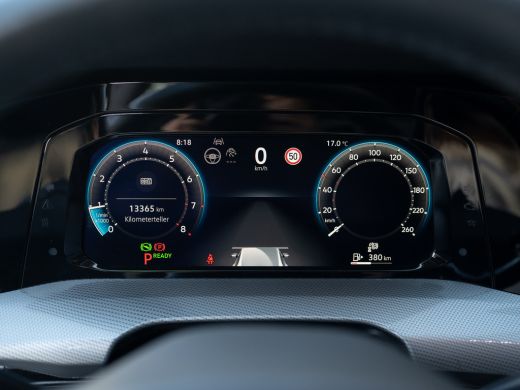 Volkswagen Golf 1.5 eTSI 150Pk 50 Edition | 360 Camera | Stoelgeheugen | IQ Light | Prijs Rijklaar!! ActivLease financial lease