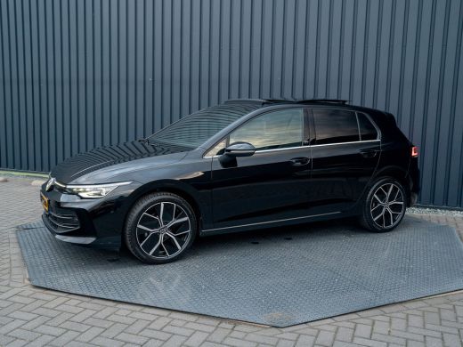 Volkswagen Golf 1.5 eTSI 50 Edition | Panodak | Stoelgeheugen | Head up | Trekhaak Elk. Wegkl. | Harman/ Kardon |... ActivLease financial lease