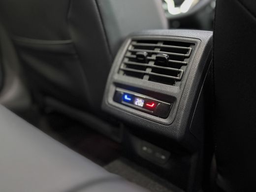 Volkswagen Golf 1.5 eTSI 50 Edition | Panodak | Stoelgeheugen | Head up | Trekhaak Elk. Wegkl. | Harman/ Kardon |... ActivLease financial lease