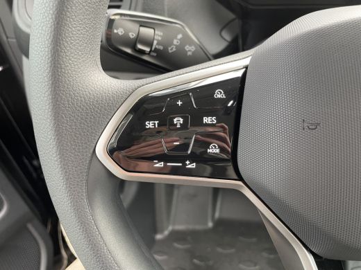 Volkswagen ID. Buzz Cargo Cargo Economy Business 286PK | ACTIEPRIJS | trekhaak | 3 zits | achterdeuren | app connect | acht... ActivLease financial lease