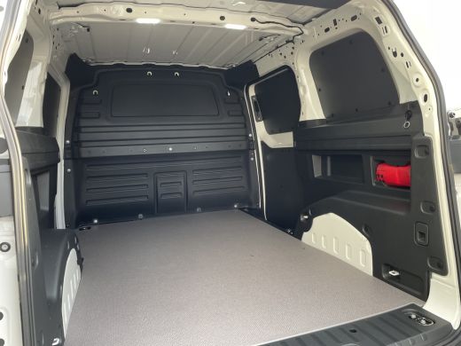 Volkswagen ID. Buzz Cargo Cargo Economy Business 286PK RWD | Trekhaak | Achterdeuren | Achteruitrijcamera | app connect ActivLease financial lease