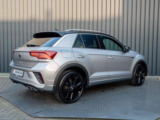Volkswagen T-Roc 1.5 TSI 150Pk R-Line Business | Black Style | IQ Light | 19'' | Camera | Prijs Rijklaar!! ActivLease financial lease