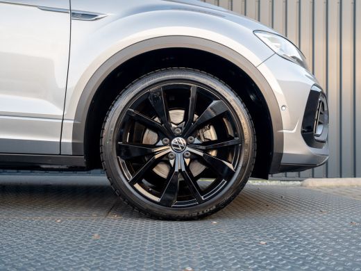 Volkswagen T-Roc 1.5 TSI 150Pk R-Line Business | Black Style | IQ Light | 19'' | Camera | Prijs Rijklaar!! ActivLease financial lease