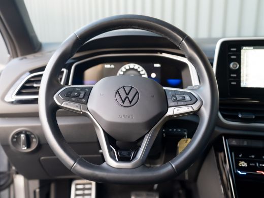 Volkswagen T-Roc 1.5 TSI 150Pk R-Line Business | Black Style | IQ Light | 19'' | Camera | Prijs Rijklaar!! ActivLease financial lease