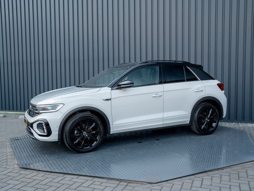 Volkswagen T-Roc 1.5 TSI R-Line Business | Standkachel | Trekhaak afnb. | IQ Light | Camera | Prijs Rijklaar!! ActivLease financial lease