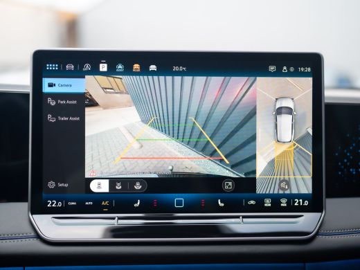 Volkswagen Tiguan 1.5 eTSI R-Line Edition | 360 Camera | Harman/ Kardon | Trekhaak | Panodak | IQ Light | Head Up |... ActivLease financial lease