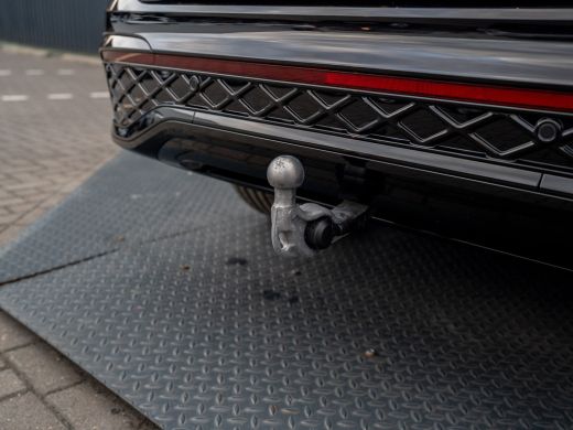 Volkswagen Tiguan 1.5 eTSI R-Line Edition | 360 Camera | Harman/ Kardon | Trekhaak | Panodak | IQ Light | Head Up |... ActivLease financial lease