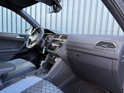 Volkswagen Tiguan 1.5 TSI 150Pk R-Line Business | Wegklapbare Trekhaak | Camera | Prijs Rijklaar!! ActivLease financial lease