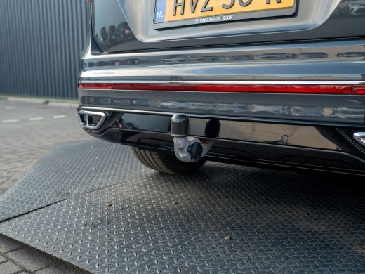 Volkswagen Tiguan 1.5 TSI 150Pk R-Line Business | Wegklapbare Trekhaak | Camera | Prijs Rijklaar!! ActivLease financial lease