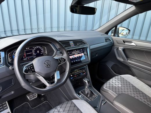 Volkswagen Tiguan 1.5 TSI 150Pk R-Line Business | Wegklapbare Trekhaak | Camera | Prijs Rijklaar!! ActivLease financial lease