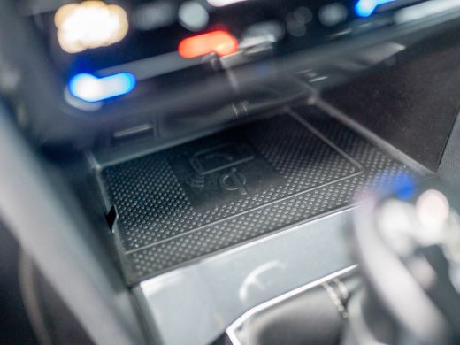 Volkswagen Tiguan 1.5 TSI R-Line Business+ | Leder | Stoelgeheugen | IQ Light | Elk. A-klep | Prijs Rijklaar!! ActivLease financial lease