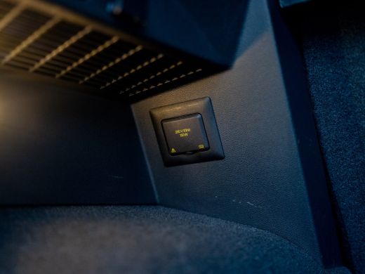 Volkswagen Tiguan 1.5 TSI R-Line Business+ | Leder | Stoelgeheugen | IQ Light | Elk. A-klep | Prijs Rijklaar!! ActivLease financial lease