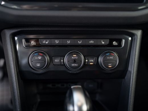 Volkswagen Tiguan 1.5 TSI R-Line Business | Trekhaak wegkl. | Head Up | Side Assist | Camera | LED | Prijs Rijklaar!! ActivLease financial lease