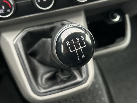 Volkswagen Transporter 2.0 TDI COMFORTLINE / L2H1 / 53.418 KM !! / SORTIMO INRICHTING / 1e EIG. / CAMERA / AIRCO / CRUIS... ActivLease financial lease