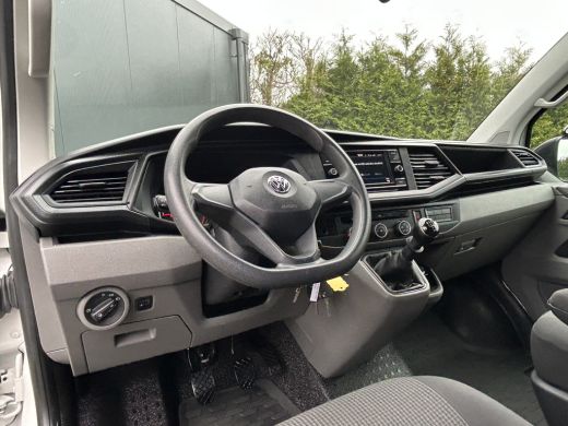 Volkswagen Transporter 2.0 TDI COMFORTLINE / L2H1 / 53.418 KM !! / SORTIMO INRICHTING / 1e EIG. / CAMERA / AIRCO / CRUIS... ActivLease financial lease
