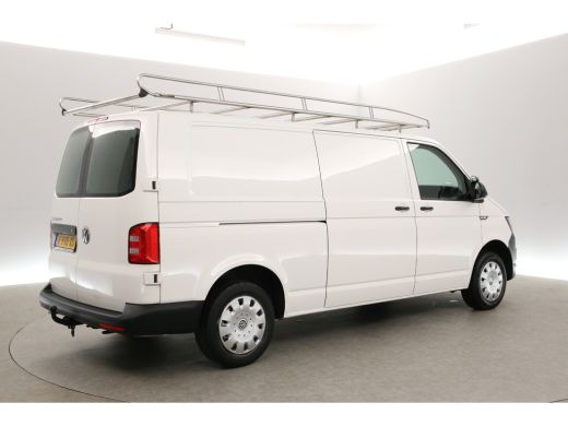 Volkswagen Transporter 2.0 TDI L2H1 | 140PK | Airco | Cruise | Navigatie | Imperiaal | Trekhaak ActivLease financial lease