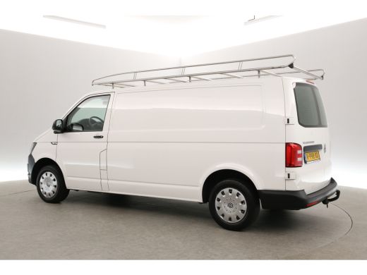 Volkswagen Transporter 2.0 TDI L2H1 | 140PK | Airco | Cruise | Navigatie | Imperiaal | Trekhaak ActivLease financial lease