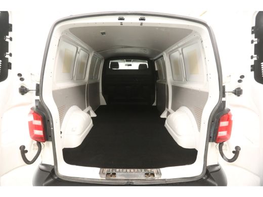 Volkswagen Transporter 2.0 TDI L2H1 | 140PK | Airco | Cruise | Navigatie | Imperiaal | Trekhaak ActivLease financial lease