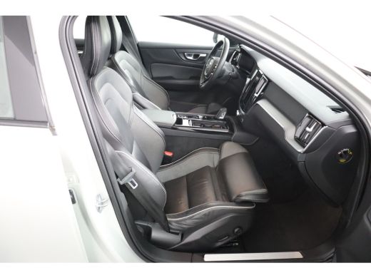 Volvo  V60 2.0 T6 Recharge AWD R-Design ActivLease financial lease