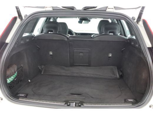 Volvo  V60 2.0 T6 Recharge AWD R-Design ActivLease financial lease