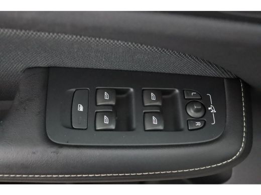 Volvo  V60 2.0 T6 Recharge AWD R-Design ActivLease financial lease