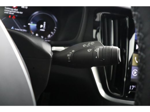 Volvo  V60 2.0 T6 Recharge AWD R-Design ActivLease financial lease