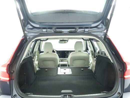 Volvo  V60 2.0 T6 Recharge AWD R-Design ActivLease financial lease