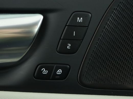 Volvo  V60 2.0 T6 Recharge AWD R-Design ActivLease financial lease