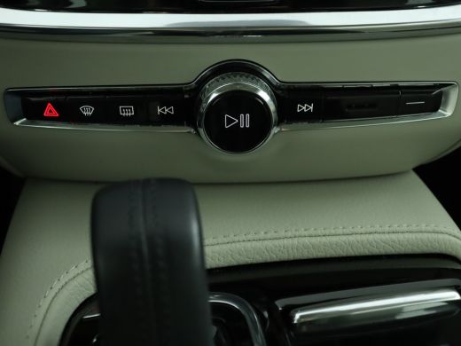 Volvo  V60 2.0 T6 Recharge AWD R-Design ActivLease financial lease