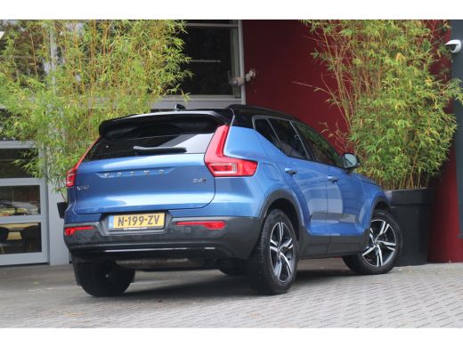 Volvo  XC40 2.0 B4 AWD R-Design | Trekhaak | 360 Camera | Harman/Kardon | Adaptive Cruise | Keyless ActivLease financial lease