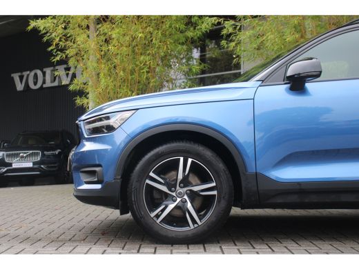 Volvo  XC40 2.0 B4 AWD R-Design | Trekhaak | 360 Camera | Harman/Kardon | Adaptive Cruise | Keyless ActivLease financial lease