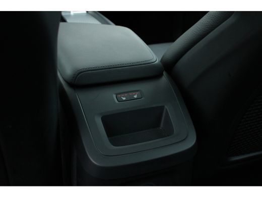 Volvo  XC60 2.0 T6 Plug-in hybrid AWD Plus Dark | Long Range | 360° Camera | Panoramadak | Leder | Elek stoel... ActivLease financial lease