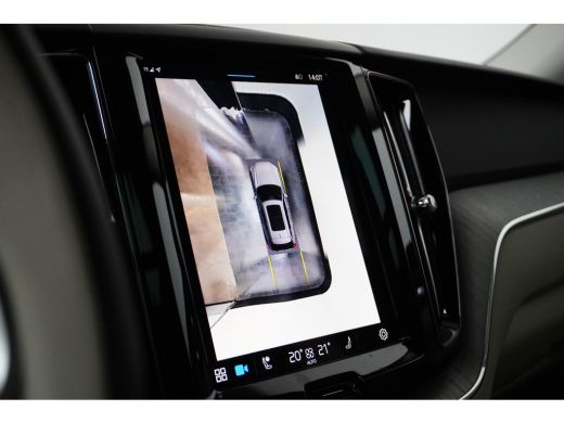 Volvo  XC60 2.0 T6 Plug-in hybrid AWD Plus Dark | Luchtvering | Stoelventilatie | Trekhaak | 360 Camera | ActivLease financial lease