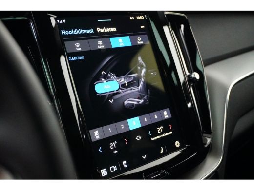 Volvo  XC60 T6 Plug-in hybrid AWD Plus Dark | Achterbank verwarmd | Alarmsysteem | Apple Carplay/Android Auto... ActivLease financial lease