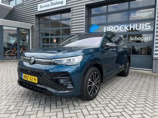 Volkswagen Tiguan 1.5 eHybrid 272 pk R-Line Business DSG-6 | Trekhaak | A-uitrij camera | Elektrische A-klep |