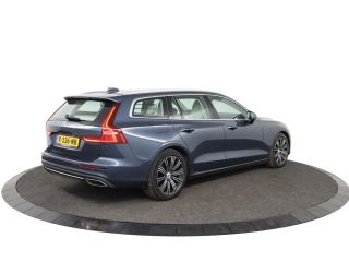 Volvo  V60 2.0 T6 Recharge AWD R-Design
