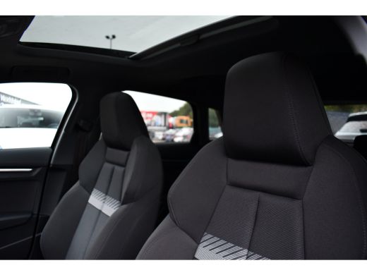 Audi A3 Sportback 40 TFSI e S-Line Pano ACC S-zetels 18inch ActivLease financial lease