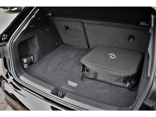 Audi A3 Sportback 40 TFSI e S-Line Pano ACC S-zetels 18inch ActivLease financial lease