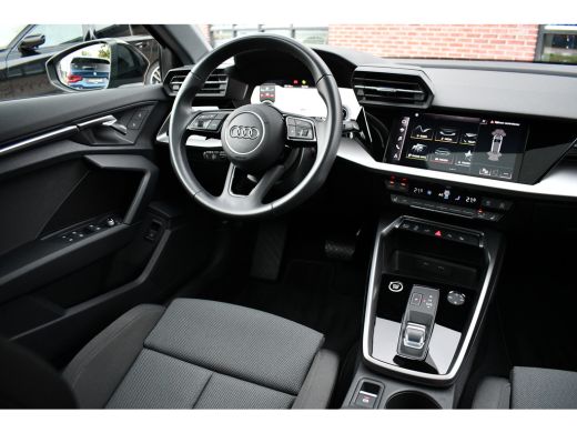 Audi A3 Sportback 40 TFSI e S-Line Pano ACC S-zetels 18inch ActivLease financial lease