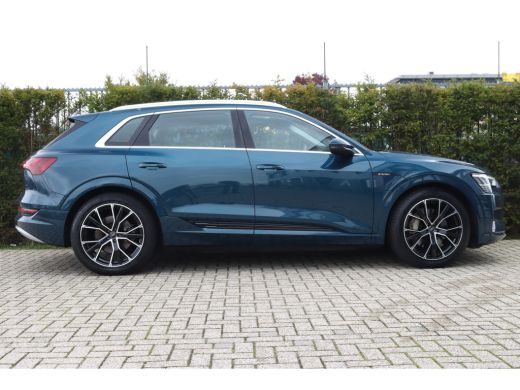 Audi e-tron 50 quattro Launch edition plus 71 kWh | Schuifdak | Adaptieve Cruise | Stoelverwarming | Luchtver... ActivLease financial lease