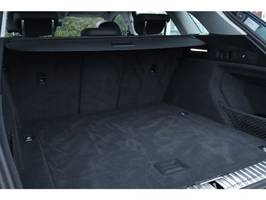 Audi e-tron 50 quattro Launch edition plus 71 kWh | Schuifdak | Adaptieve Cruise | Stoelverwarming | Luchtver... ActivLease financial lease